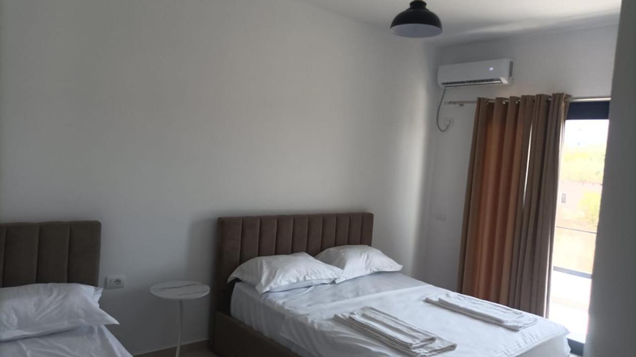 Karafili House Ксамил