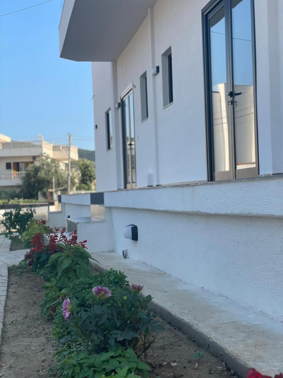 Karafili House Апартаменты *