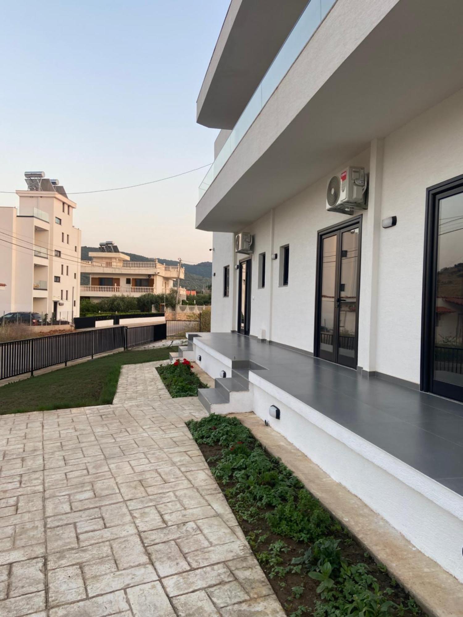 Karafili House Апартаменты Ксамил