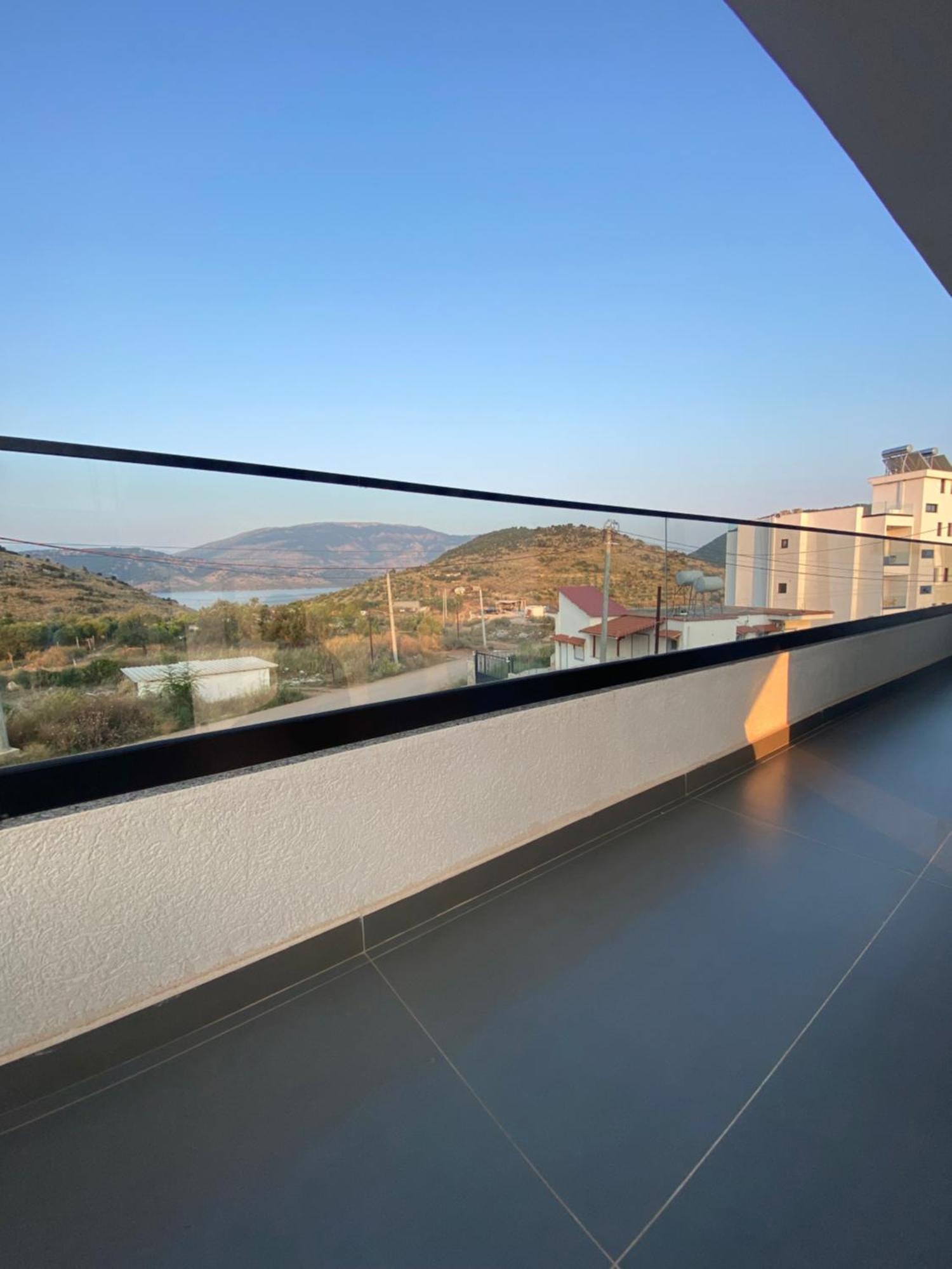 Апартаменты Karafili House *