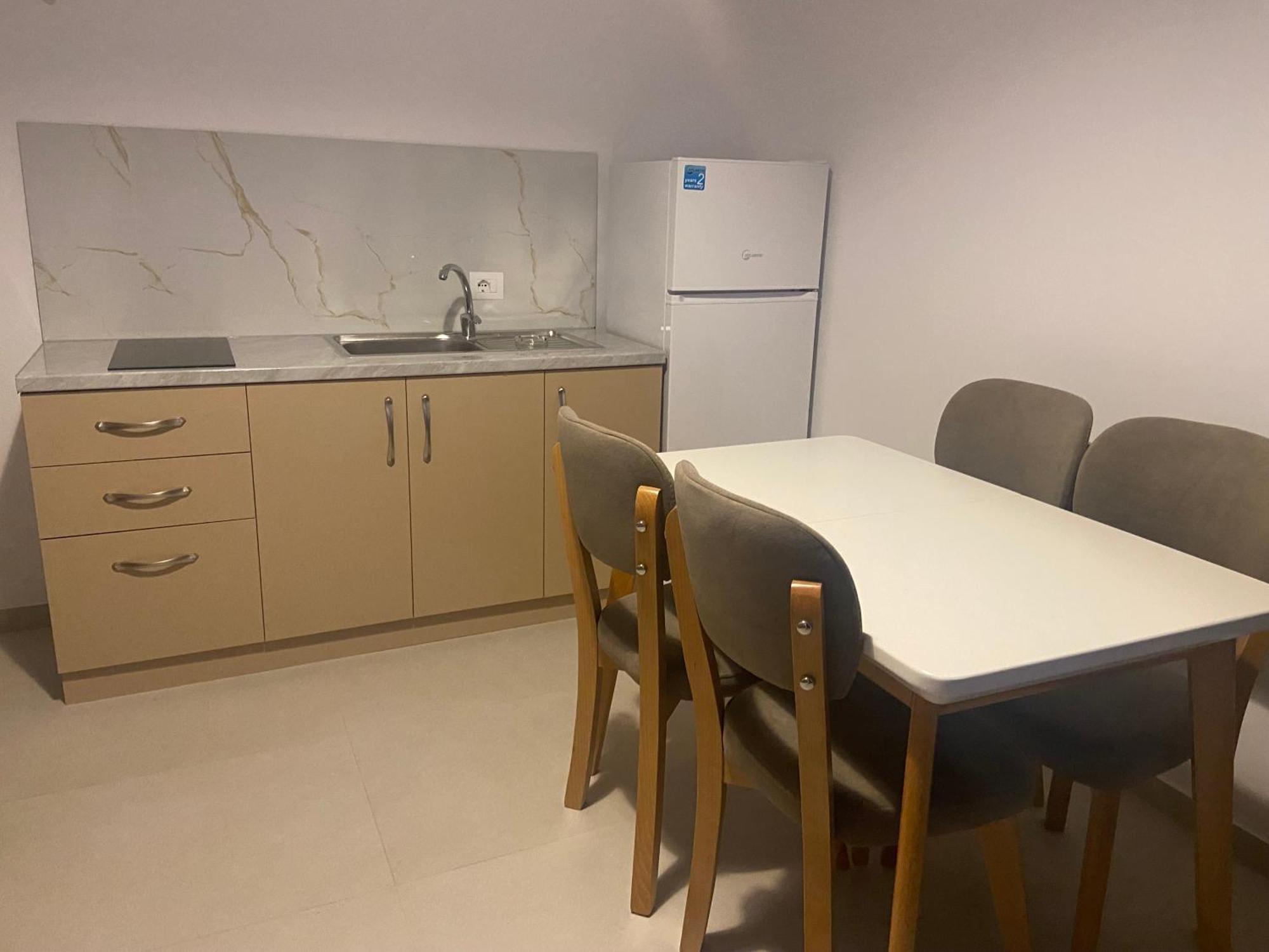 Апартаменты Karafili House Ксамил