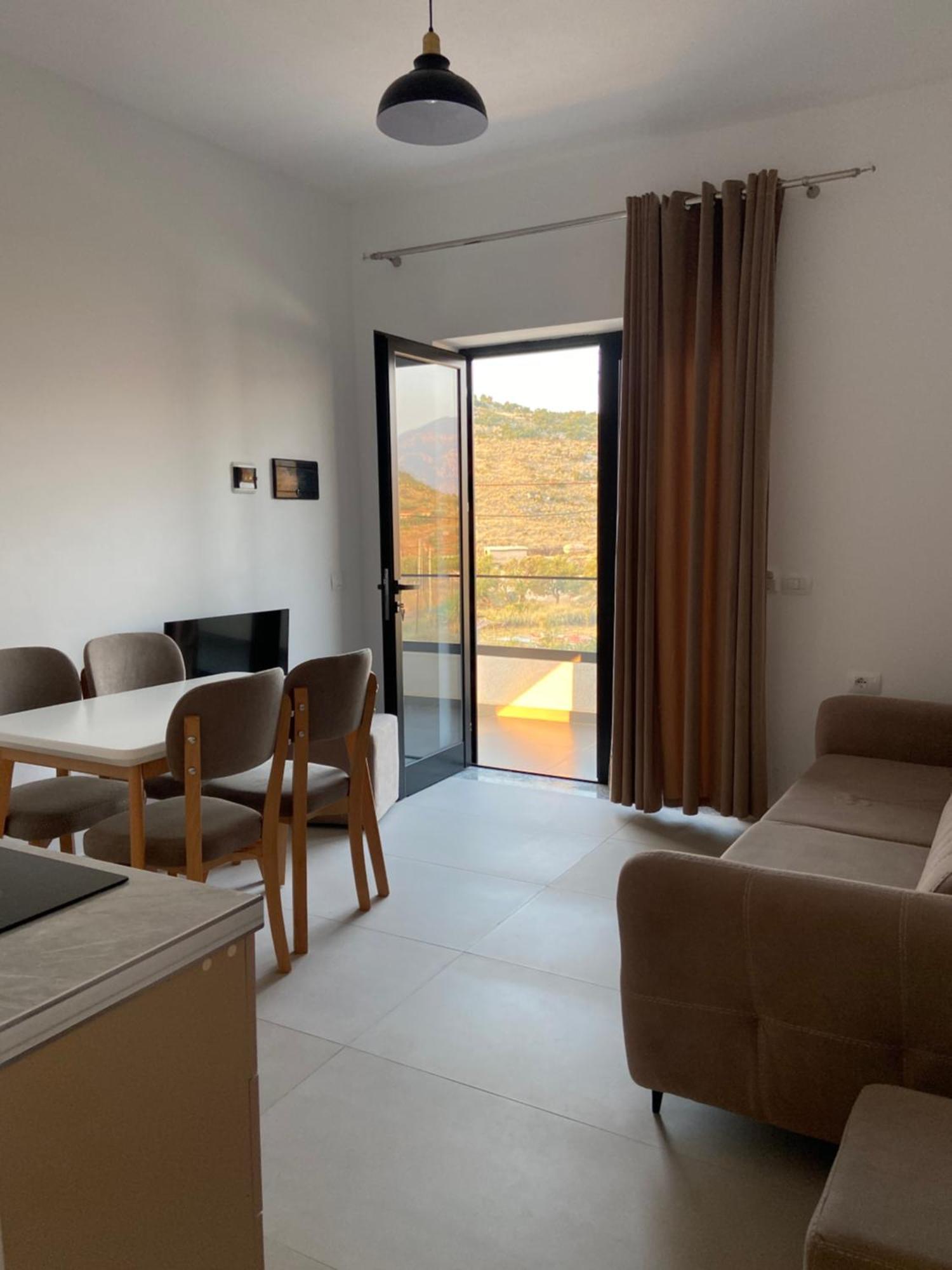 Karafili House Апартаменты