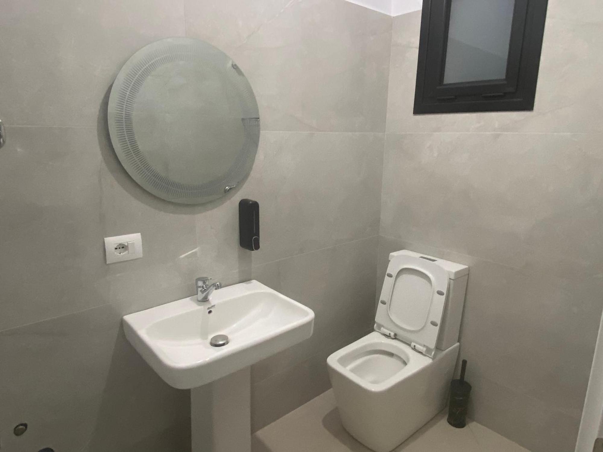 Karafili House Ксамил